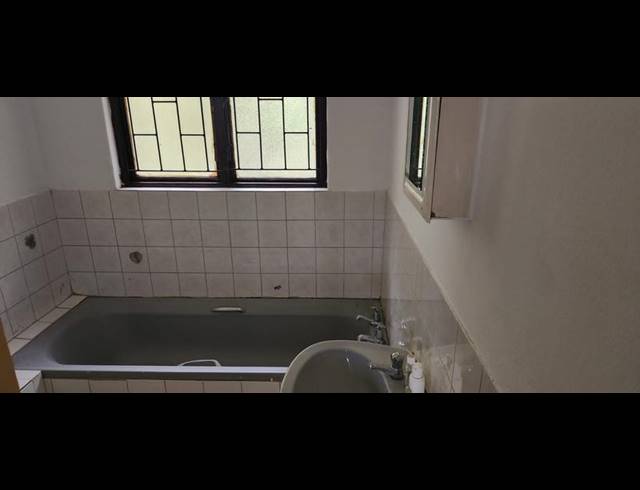 4 BEDROOM HOUSE FOR SALE IN BAKERVILLE GARDENS